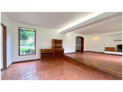 Casa de 4 alcobas en venta en San Jose, Sabaneta, 370 m² · foto 10 de 20