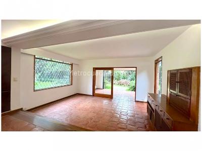 Casa de 4 alcobas en venta en San Jose, Sabaneta, 370 m² · foto 11 de 20