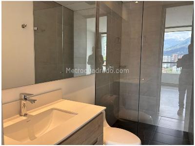 Apartamento de 2 alcobas en venta en Via Linares, Medellín, 61 m² · foto 8 de 13