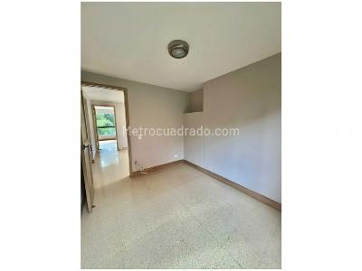 Apartamento en venta en La Frontera, Medellín · foto 10 de 13
