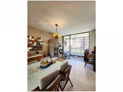 Apartamento de 3 alcobas en venta en Loma De Los Parra, Medellín, 187 m² · foto 7 de 15