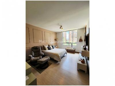 Apartamento de 3 alcobas en venta en Loma De Los Parra, Medellín, 187 m² · foto 8 de 15