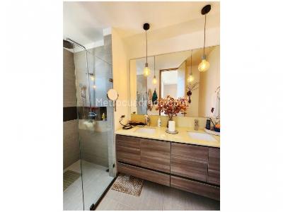 Apartamento de 3 alcobas en venta en Loma De Los Parra, Medellín, 187 m² · foto 9 de 15