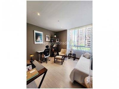 Apartamento de 3 alcobas en venta en Loma De Los Parra, Medellín, 187 m² · foto 10 de 15