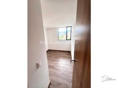 Apartamento de 3 alcobas en venta en Civita, Envigado, 86 m² · foto 3 de 15