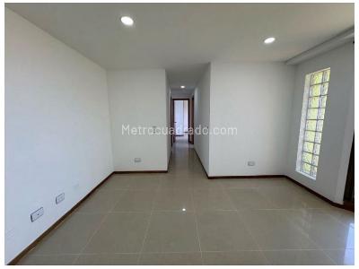 Apartamento de 3 alcobas en venta en Las Lomitas, Sabaneta, 110 m² · foto 3 de 19
