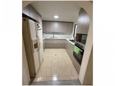 Casa de 5 alcobas en venta en La Aldea, Sabaneta, 166 m² · foto 2 de 20