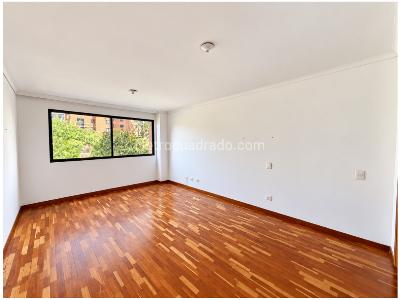 Apartamento en venta en El Tesoro, Medellín · foto 6 de 10