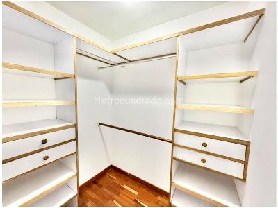 Apartamento en venta en El Tesoro, Medellín · foto 8 de 10