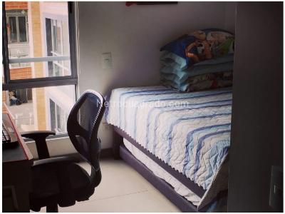 Apartamento de 3 alcobas en venta en Loma De Las Brujas, Envigado, 92 m² · foto 7 de 20