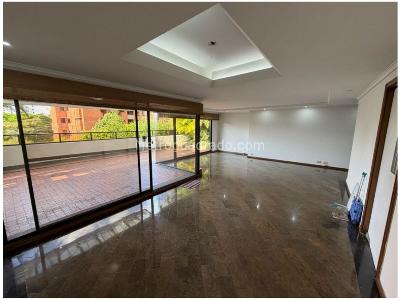 Apartamento en venta en El Campestre, Medellín · foto 2 de 19