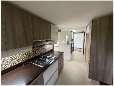 Apartamento en venta en El Campestre, Medellín · foto 9 de 19