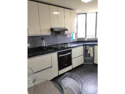 Apartamento de 3 alcobas en venta en Los Balsos, Medellín, 130 m² · foto 2 de 20