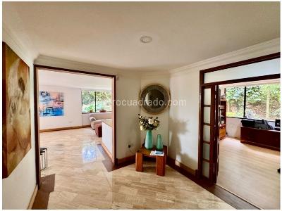 Apartamento de 3 alcobas en venta en La Toja, Medellín, 280 m² · foto 10 de 20