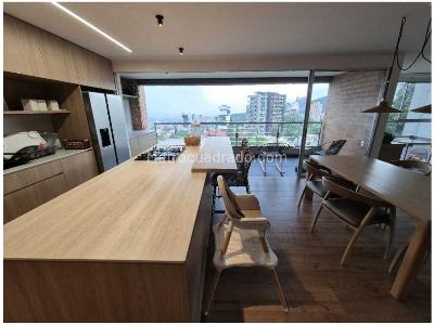 Apartamento de 3 alcobas en venta en Las Santas, Medellín, 168 m² · foto 2 de 20