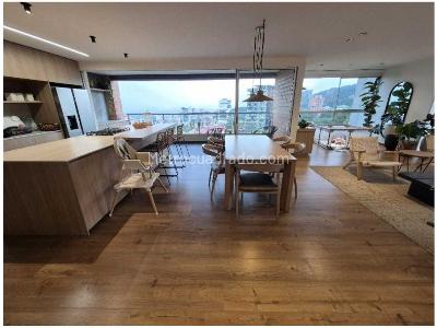 Apartamento de 3 alcobas en venta en Las Santas, Medellín, 168 m² · foto 5 de 20