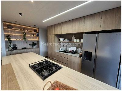 Apartamento de 3 alcobas en venta en Las Santas, Medellín, 168 m² · foto 7 de 20