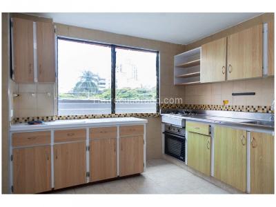 Apartamento de 3 alcobas en venta en Primer Parque, Medellín, 149 m² · foto 8 de 20
