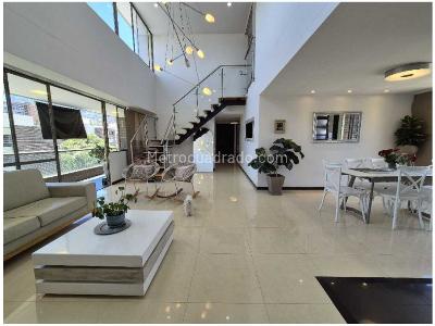 Apartamento de 4 alcobas en venta en Nina Maria, Envigado, 198 m² · foto 3 de 20