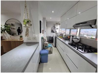 Apartamento de 3 alcobas en venta en Los Balsos, Medellín, 116 m² · foto 8 de 20