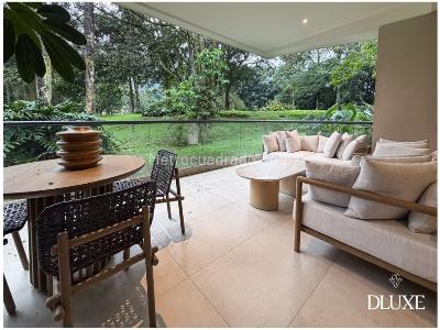 Apartamento de 2 alcobas en venta en El Poblado, Medellín, 132 m² · foto 2 de 20