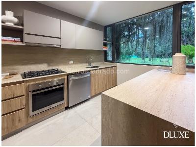 Apartamento de 2 alcobas en venta en El Poblado, Medellín, 132 m² · foto 10 de 20