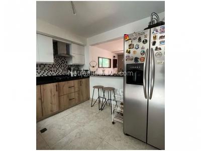 Casa de 3 alcobas en venta en La Abadia, Envigado, 166 m² · foto 4 de 20