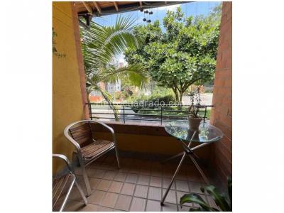 Casa de 3 alcobas en venta en La Abadia, Envigado, 166 m² · foto 17 de 20