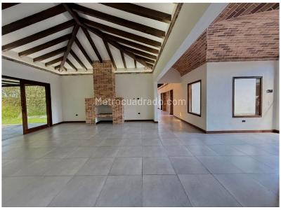 Casa de 4 alcobas en venta en San Antonio De Pereira, Rionegro, 390 m² · foto 5 de 20