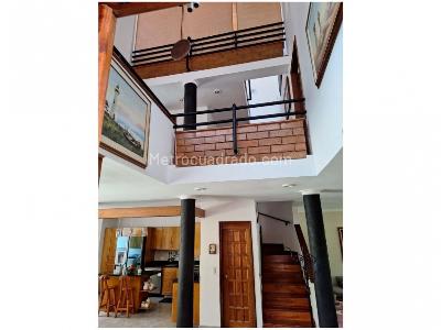 Casa de 3 alcobas en venta en Cola Del Zorro, Medellín, 355 m² · foto 3 de 20