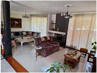 Casa de 3 alcobas en venta en Cola Del Zorro, Medellín, 355 m² · foto 4 de 20
