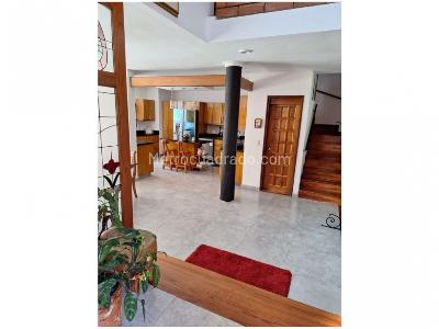Casa de 3 alcobas en venta en Cola Del Zorro, Medellín, 355 m² · foto 6 de 20