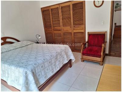 Casa de 3 alcobas en venta en Cola Del Zorro, Medellín, 355 m² · foto 9 de 20