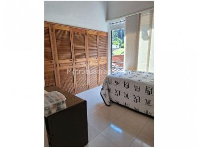 Casa de 3 alcobas en venta en Cola Del Zorro, Medellín, 355 m² · foto 10 de 20