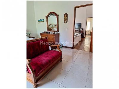 Casa de 3 alcobas en venta en Cola Del Zorro, Medellín, 355 m² · foto 16 de 20