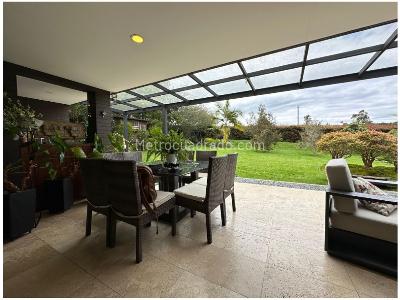Casa de 3 alcobas en venta en Las Palmas, Medellín, 360 m² · foto 7 de 20