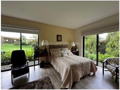 Casa de 3 alcobas en venta en Las Palmas, Medellín, 360 m² · foto 18 de 20