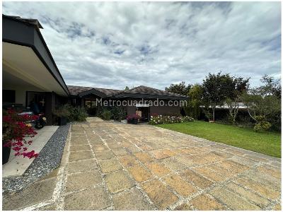 Casa de 3 alcobas en venta en Las Palmas, Medellín, 360 m² · foto 20 de 20
