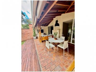 Casa de 3 alcobas en venta en Loma De Las Brujas, Envigado, 200 m² · foto 4 de 20