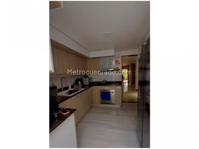Casa de 3 alcobas en venta en Loma De Las Brujas, Envigado, 200 m² · foto 10 de 20