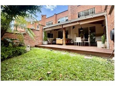 Casa de 3 alcobas en venta en Loma De Las Brujas, Envigado, 200 m² · foto 20 de 20