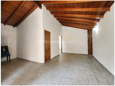Apartamento en venta en La Floresta, Medellín · foto 4 de 18