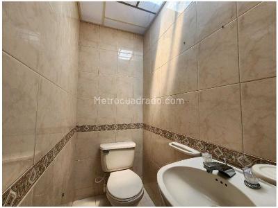 Apartamento en venta en La Floresta, Medellín · foto 5 de 18