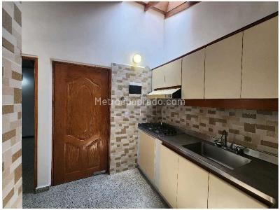 Apartamento en venta en La Floresta, Medellín · foto 7 de 18