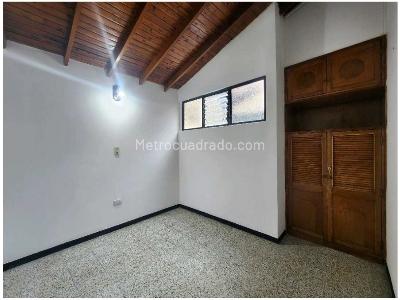 Apartamento en venta en La Floresta, Medellín · foto 13 de 18