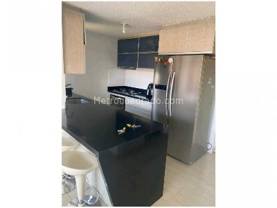 Apartamento de 2 alcobas en venta en Loma De Los Bernal, Medellín, 80 m² · foto 6 de 10