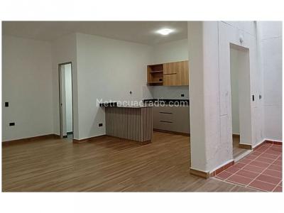 Casa de 4 alcobas en venta en Santa Teresita, Medellín, 203 m² · foto 2 de 20