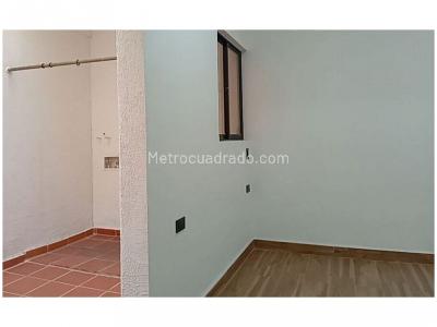 Casa de 4 alcobas en venta en Santa Teresita, Medellín, 203 m² · foto 8 de 20