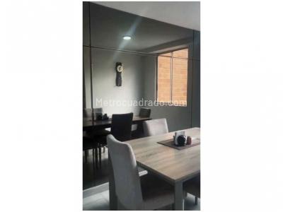 Apartamento de 3 alcobas en venta en Loma De Los Bernal, Medellín, 84 m² · foto 9 de 9