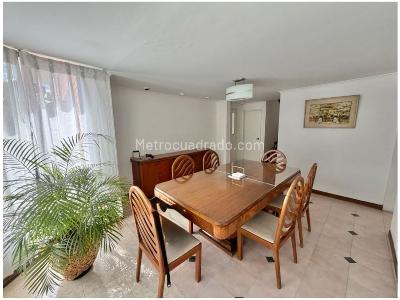 Casa de 5 alcobas en venta en El Poblado, Medellín, 305 m² · foto 3 de 20